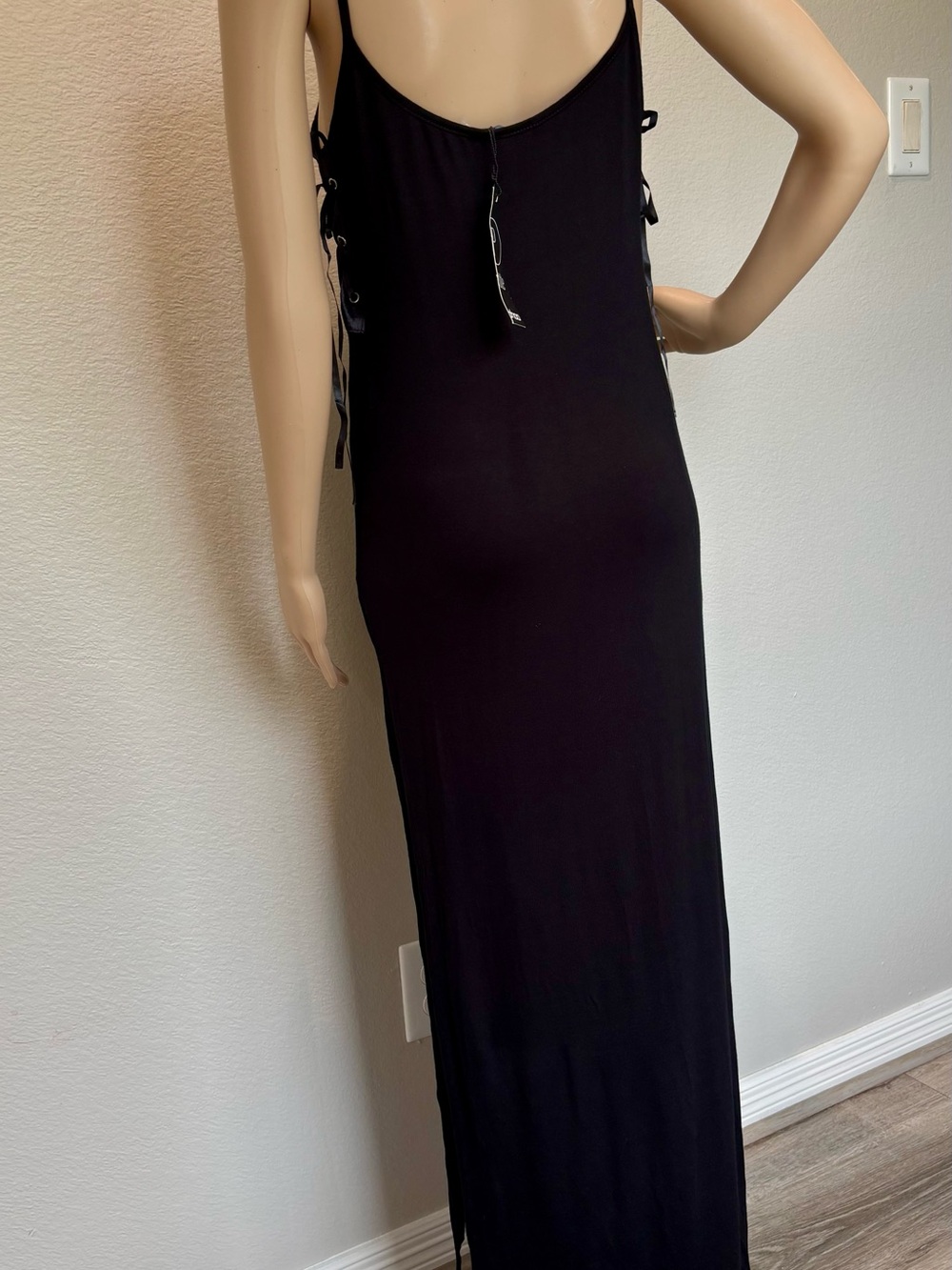 Boohoo Petite Black Side-Tie Spaghetti Strap Maxi Dress NWT - Picture 14 of 15